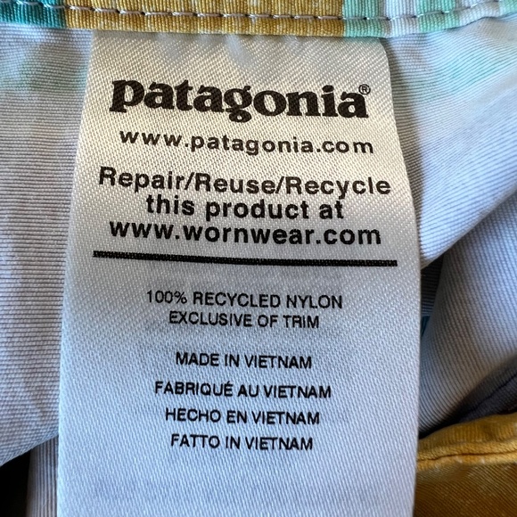 Patagonia Wavefarer Boardshorts 5” Fitz Stripe Texture Pura Purple - Picture 10 of 11